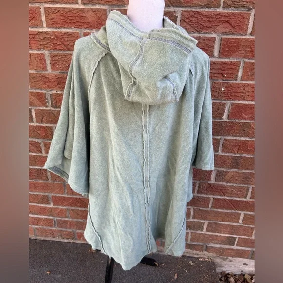 Free People Beach Love Poncho - Picture 7 of 7